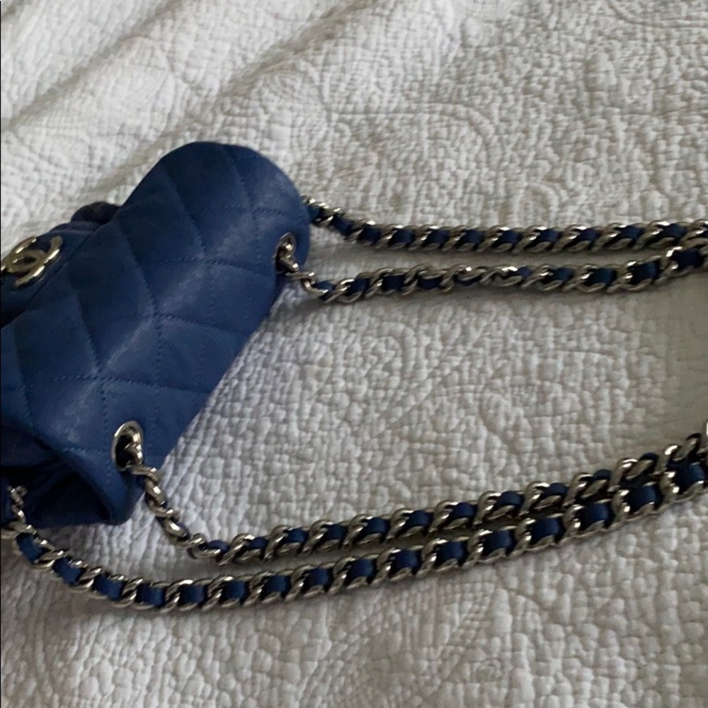 ‼️SOLD‼️Chain Around Blue Quilted SHW - Picture 12 of 15